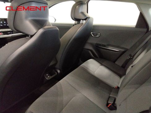 Used 2025 Kia K4 LXS image 31