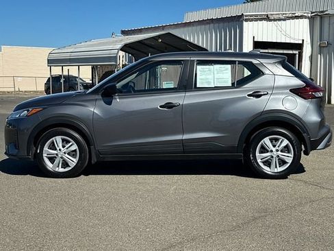 Certified 2025 Nissan Kicks Play S FWD image 7
