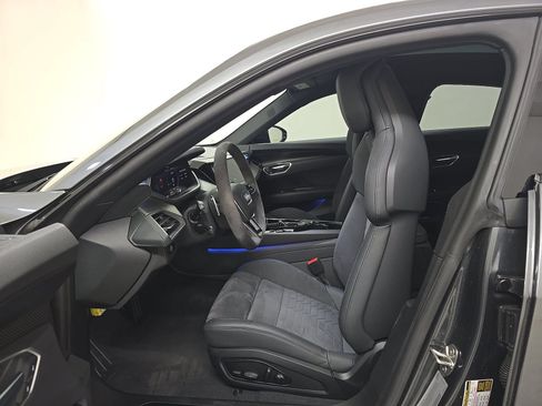 Used 2024 Audi e-tron GT Premium Plus AWD/4WD image 6