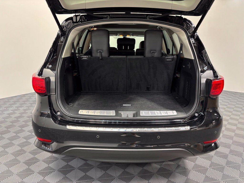 Used 2018 INFINITI QX60 Luxe w/ Deluxe Technology Package AWD/4WD image 34