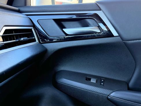 Used 2024 Mitsubishi Outlander Ralliart image 10