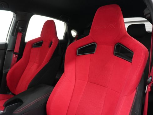 Used 2025 Honda Civic Type R image 12