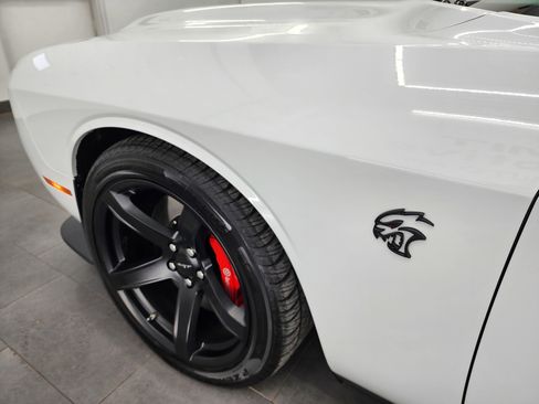 Used 2019 Dodge Challenger SRT Hellcat Redeye image 33