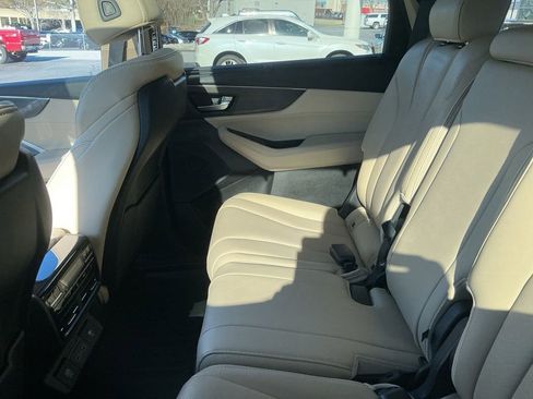 Certified 2022 Acura MDX SH-AWD w/ Advance Package image 9