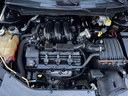 Used 2008 Chrysler Sebring Touring w/ Electronics Convenience Group image 24