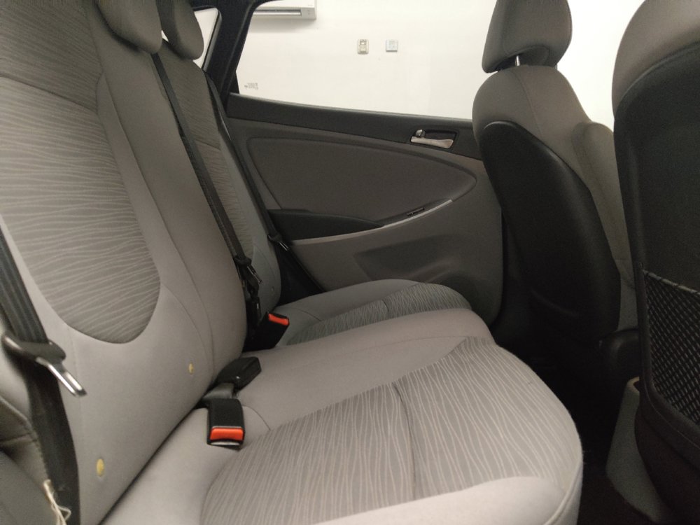 Used 2017 Hyundai Accent SE FWD image 19