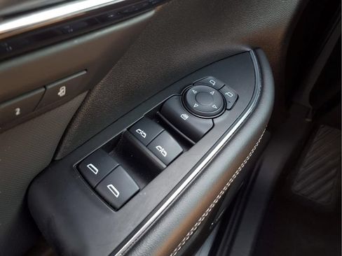 Used 2024 Buick Envision Preferred AWD/4WD image 18