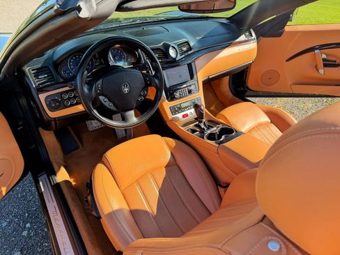 Used 2010 Maserati GranTurismo Convertible RWD image 73