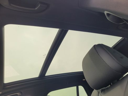 Used 2026 BMW X5 sDrive40i w/ M Sport Package image 20