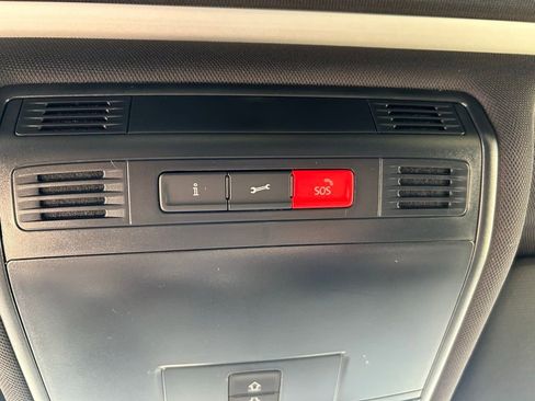 Used 2019 Volkswagen Tiguan SEL R-Line image 33