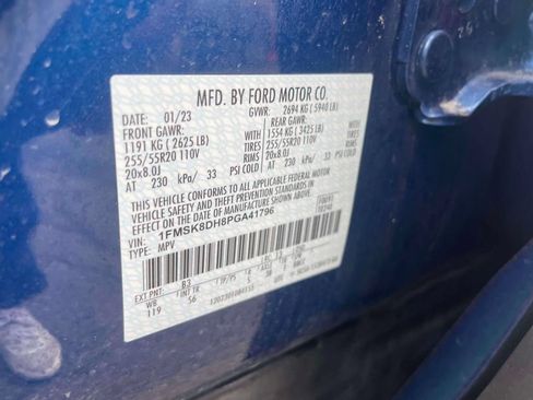 Used 2023 Ford Explorer XLT w/ Equipment Group 202A AWD/4WD image 19