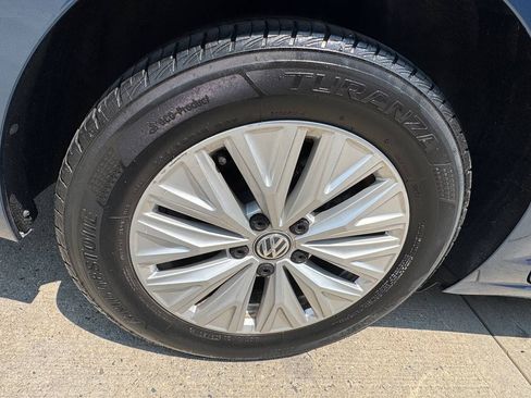 Used 2019 Volkswagen Jetta SE FWD image 24