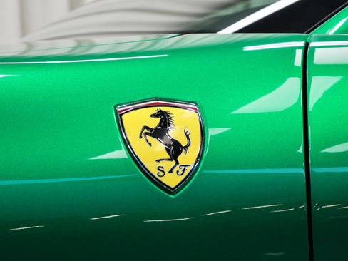 Used 2024 Ferrari Roma Spider image 36