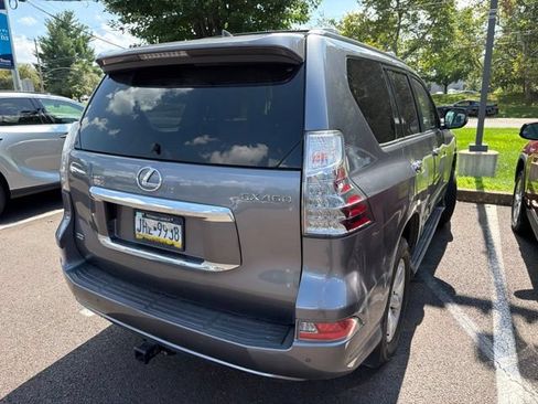Used 2018 Lexus GX 460 w/ Navigation Package AWD/4WD image 10