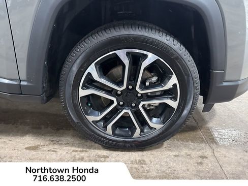 Used 2022 Jeep Compass Limited w/ Sun and Sound Group AWD/4WD image 16