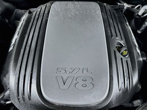 Used 2023 Dodge Durango R/T RWD image 32