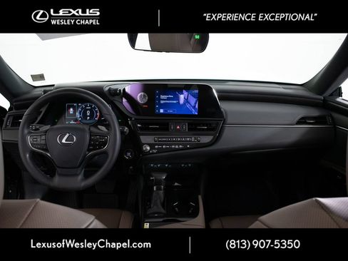 Certified 2024 Lexus ES 350 w/ Premium Package FWD image 17