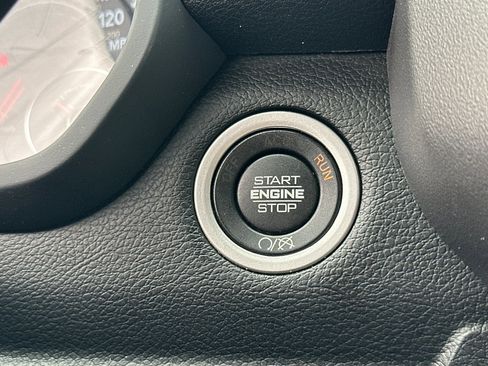 Used 2024 RAM 3500 Big Horn image 22