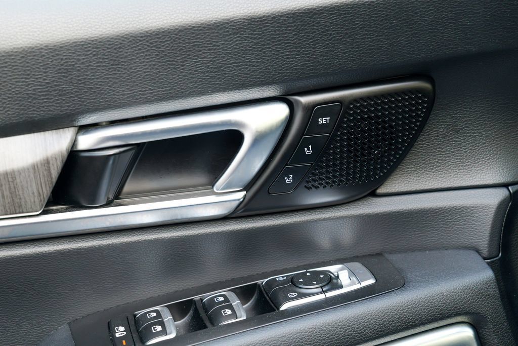 Used 2023 Kia Telluride SX AWD/4WD image 17