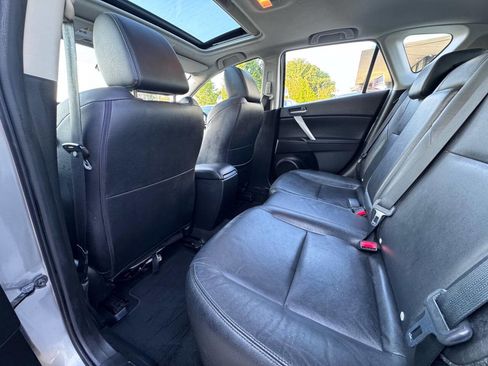Used 2010 MAZDA MAZDA3 s Grand Touring FWD image 12