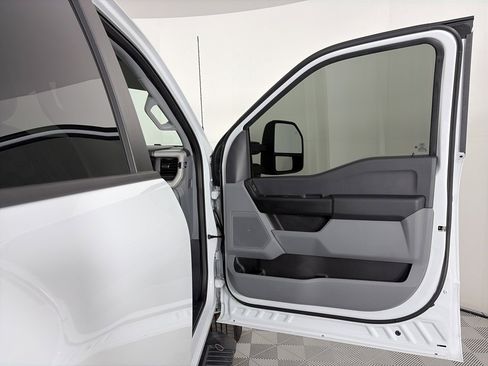 Certified 2025 Ford F350 XL w/ XL Driver Assist Package image 29