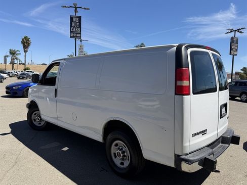 Used 2014 GMC Savana 2500 RWD image 5