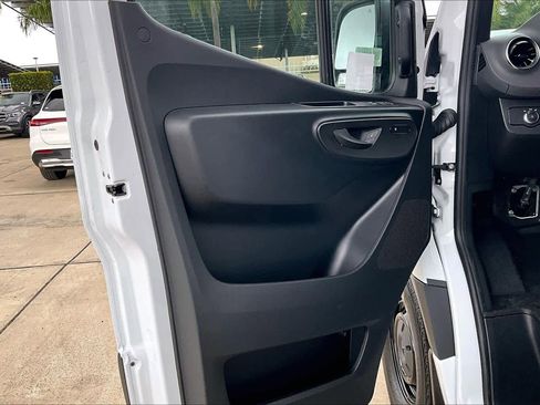 New 2026 Mercedes-Benz Sprinter 2500 image 10
