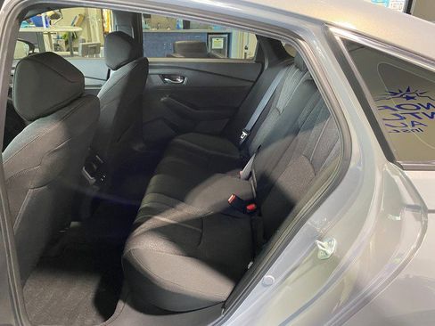Used 2025 Honda Accord Sport image 15