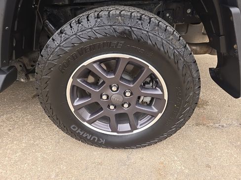 Used 2021 Jeep Gladiator Overland w/ Popular Equipment Package image 30