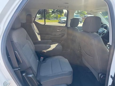 Used 2021 Chevrolet Traverse LT AWD/4WD image 18