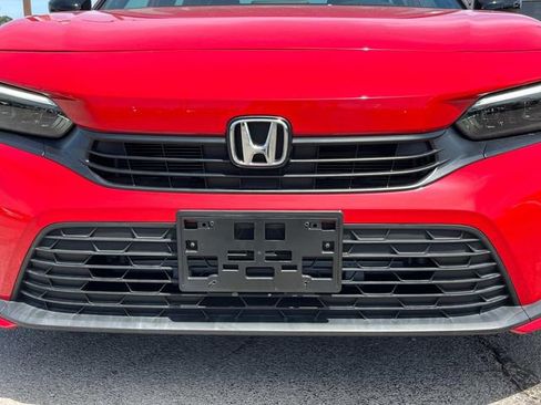 Used 2023 Honda Civic Sport image 10
