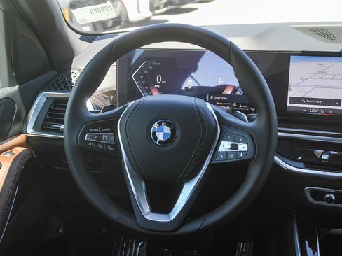 Used 2026 BMW X5 xDrive50e w/ Parking Assistance Package AWD/4WD image 12