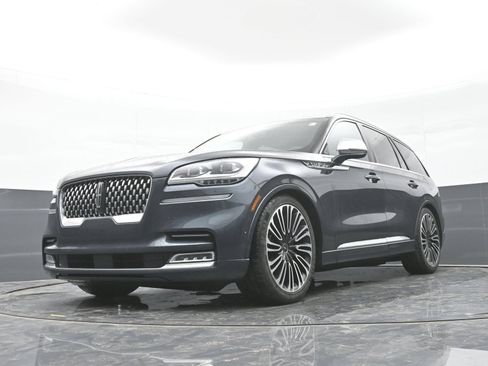 Used 2020 Lincoln Aviator Black Label w/ Dynamic Handling Package AWD/4WD image 43