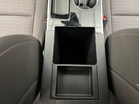 Used 2025 Chevrolet Equinox LT AWD/4WD image 44