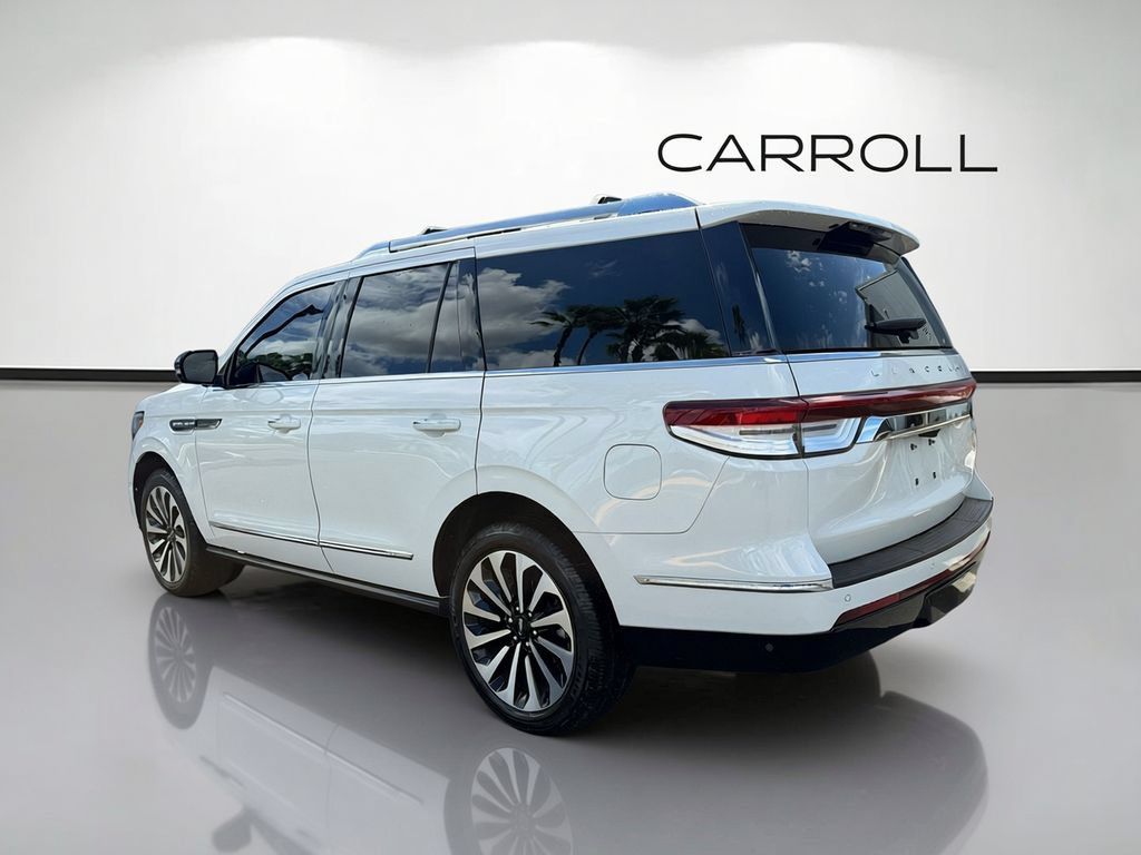 Used 2024 Lincoln Navigator Reserve AWD/4WD image 5