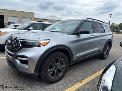 Used 2024 Ford Explorer XLT w/ Equipment Group 202A