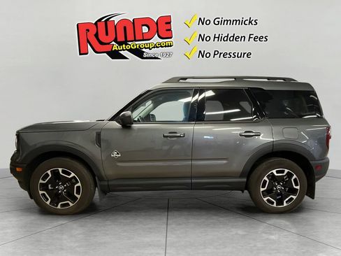 Used 2023 Ford Bronco Sport Outer Banks w/ Tech Package AWD/4WD image 3