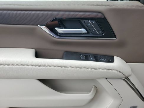New 2026 GMC Yukon Denali RWD image 17