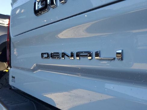 New 2026 GMC Sierra 1500 Denali Ultimate AWD/4WD image 9