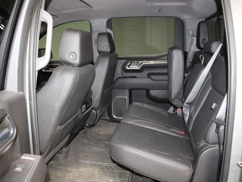 Used 2023 Chevrolet Silverado 1500 LTZ AWD/4WD image 21