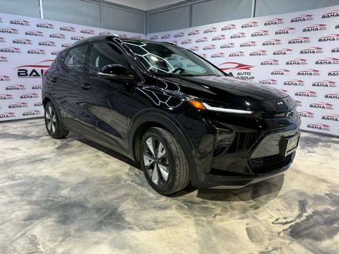 Used 2022 Chevrolet Bolt EUV LT w/ Convenience Package image 5