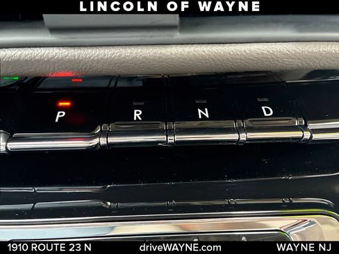 Certified 2024 Lincoln Corsair AWD image 21