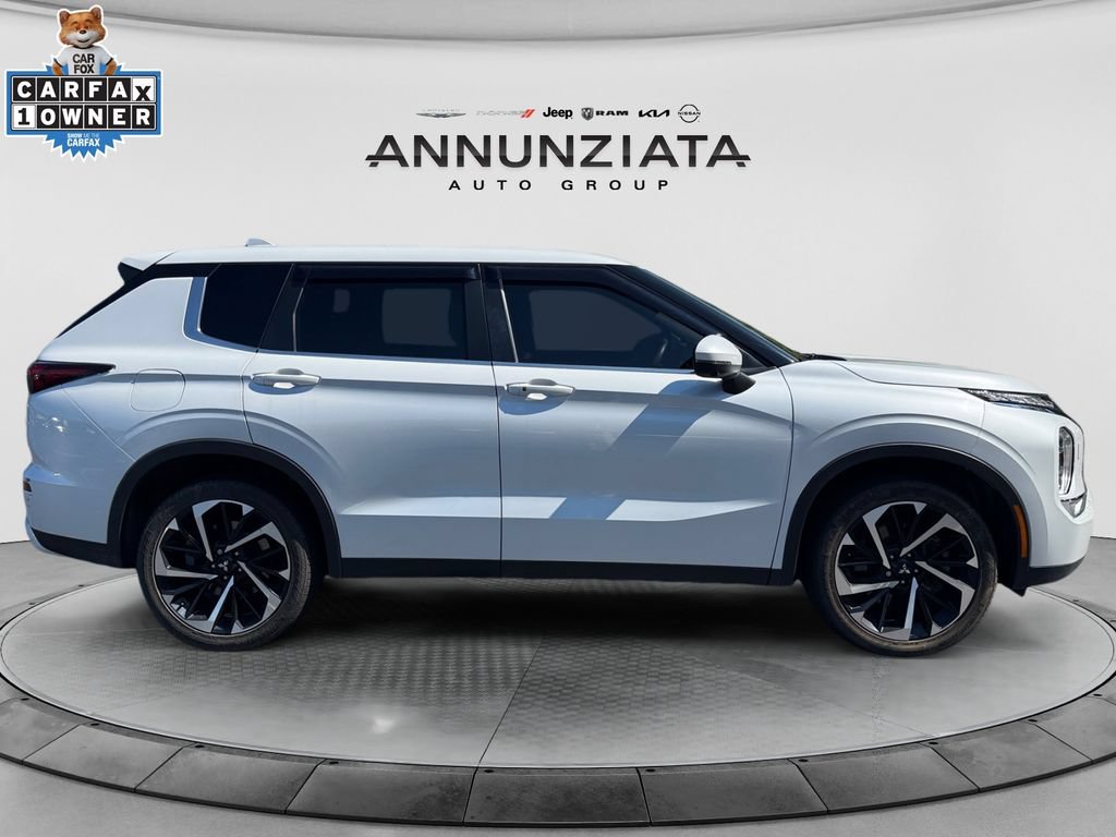 Used 2023 Mitsubishi Outlander SE AWD/4WD image 6