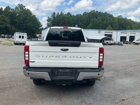 Used 2022 Ford F250 Lariat w/ Lariat Ultimate Package AWD/4WD image 6