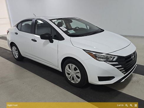 Used 2025 Nissan Versa S w/ Trunk Package FWD image 1