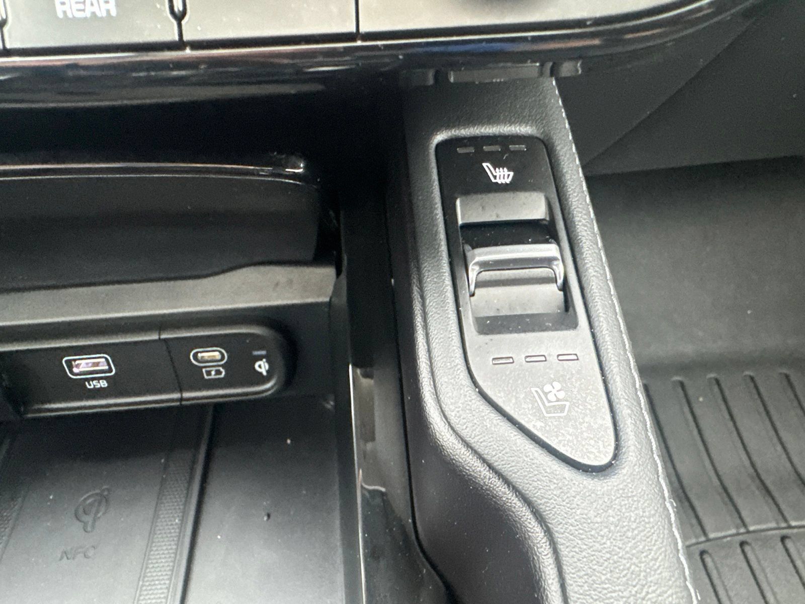 Used 2024 Kia Telluride SX AWD/4WD image 26