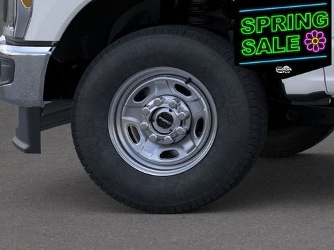 New 2026 Ford F250 XL w/ XL Chrome Package image 17