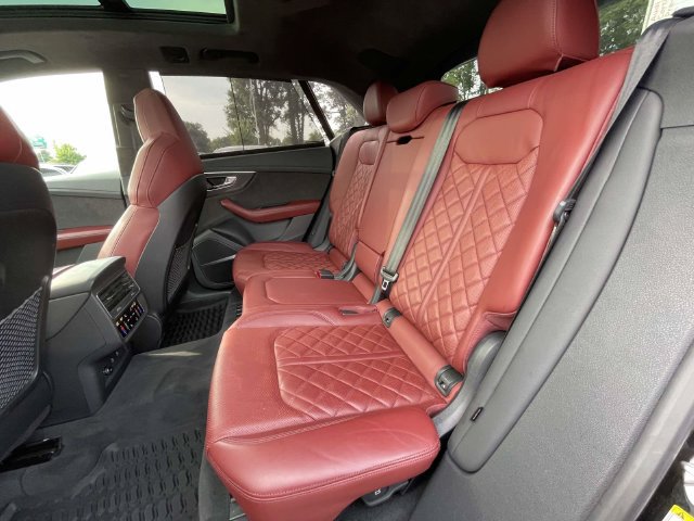 Certified 2022 Audi SQ8 Prestige AWD/4WD image 13