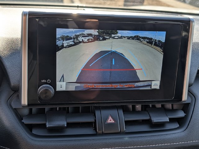 Used 2024 Toyota RAV4 XLE FWD image 18