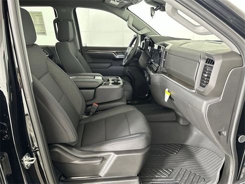 New 2025 Chevrolet Silverado 1500 LT image 28
